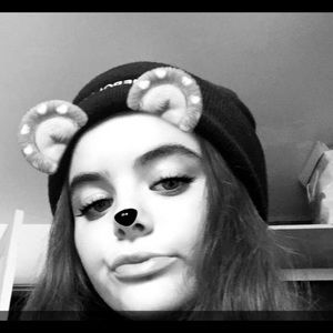 Meet your Posher, Alyssa